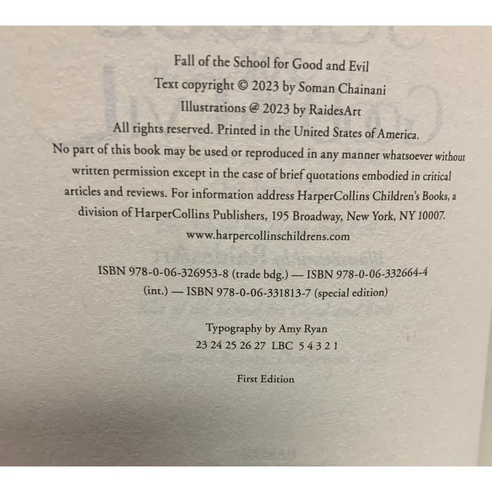 SIGNED  First Edition - Fall of the School For Good and Evil - Soman Chainani